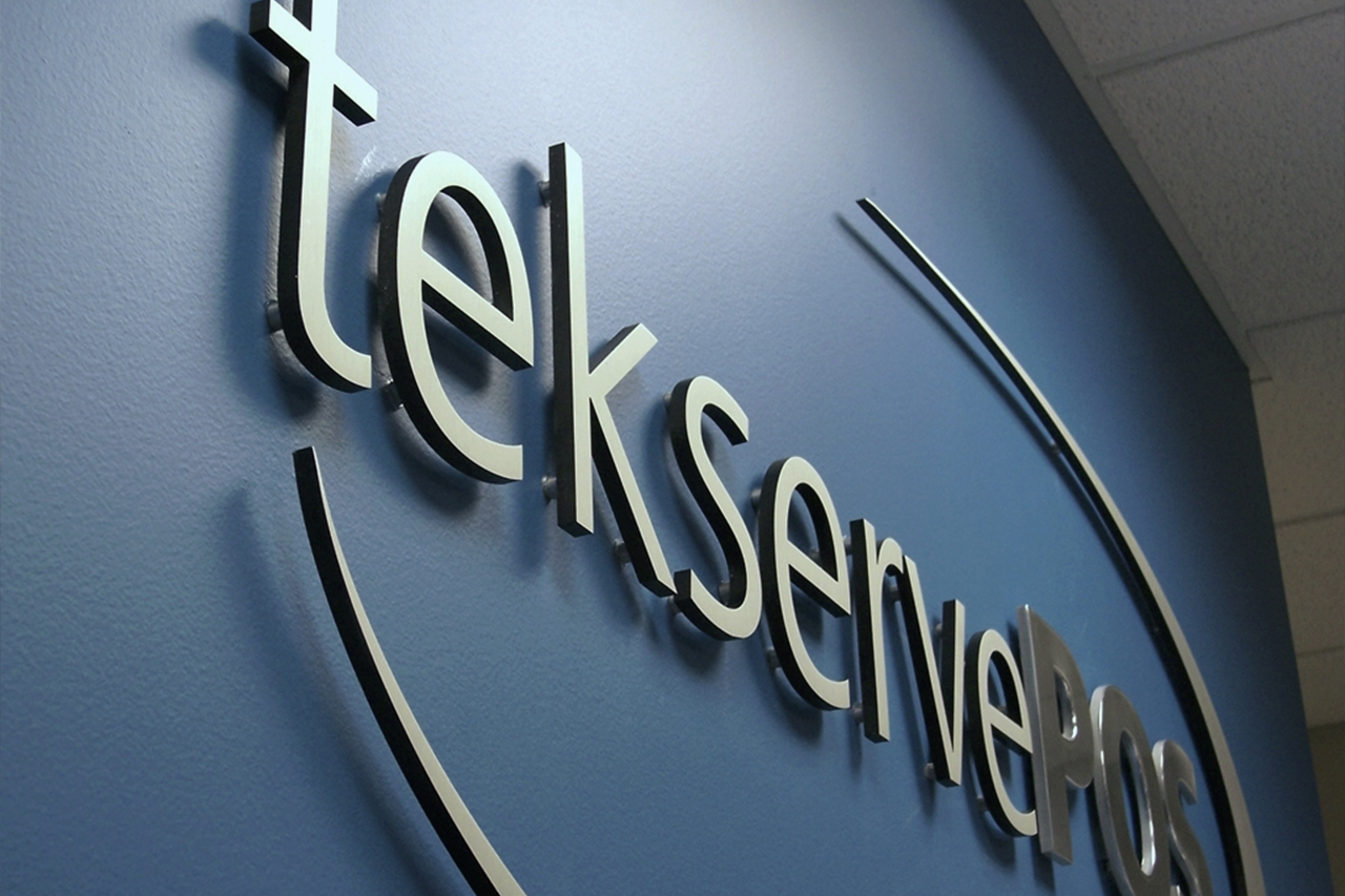 Example of a high-quality vehicle wrap by Renmat